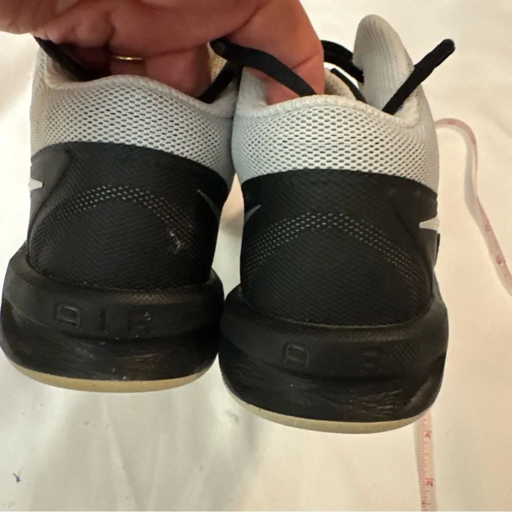 Nike Women's Black Trainers